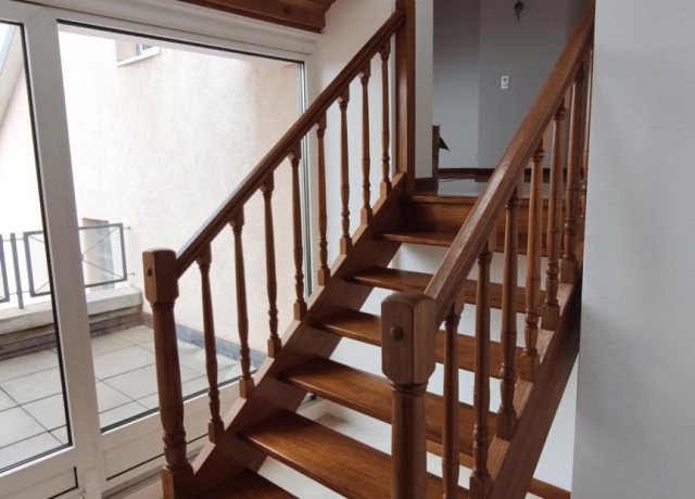 Bel appartement de 3,5 pièces avec deux terrasses au 2ème étage - photo 2